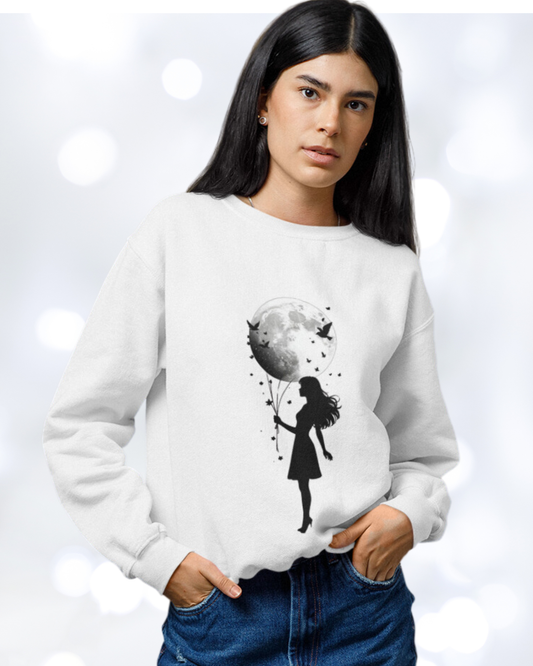 Sudadera blanca personalizada para dama. Mujer hacia la Luna
