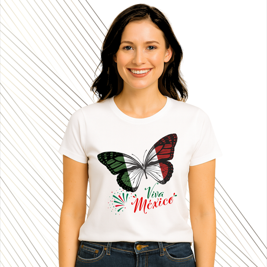 ✨ Playera Mujer "Viva México" con Mariposa Tricolor. Personalizada GRATIS