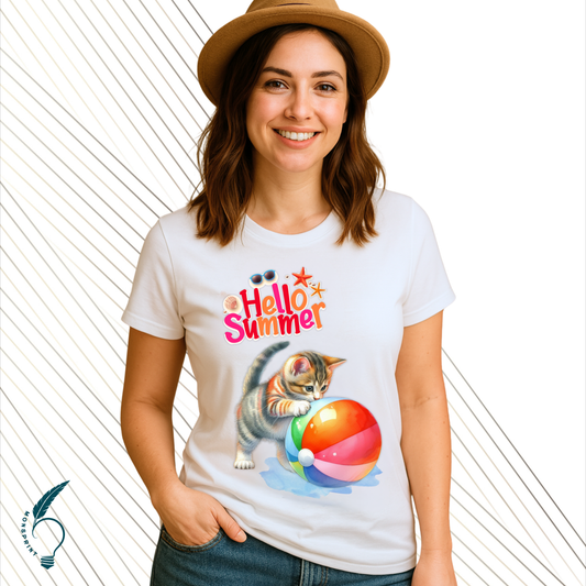 Playera Blanca de Mujer “Hello Summer” con Gatito y Pelota – Diseño Veraniego Personalizable