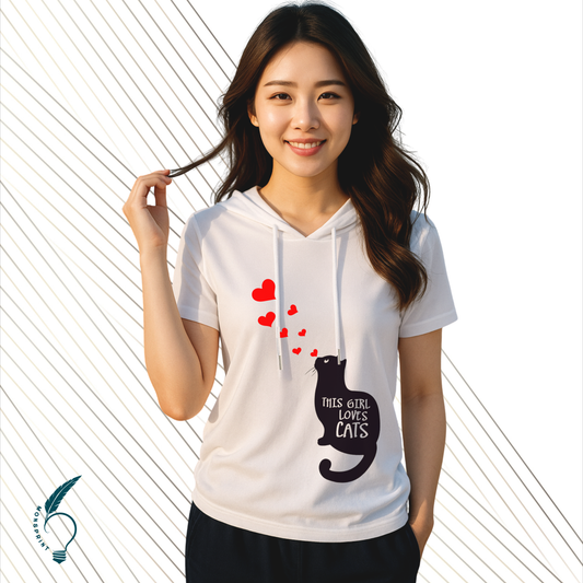 Blusa blanca con capucha para mujer | Diseño de gato con corazones “This Girl Loves Cats” | Estilo casual personalizado Monsprint